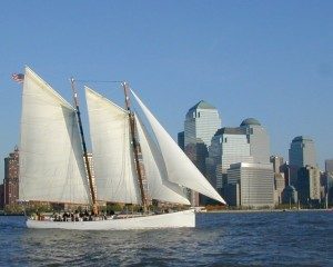 Manhattan Yacht Charters: Adirondak